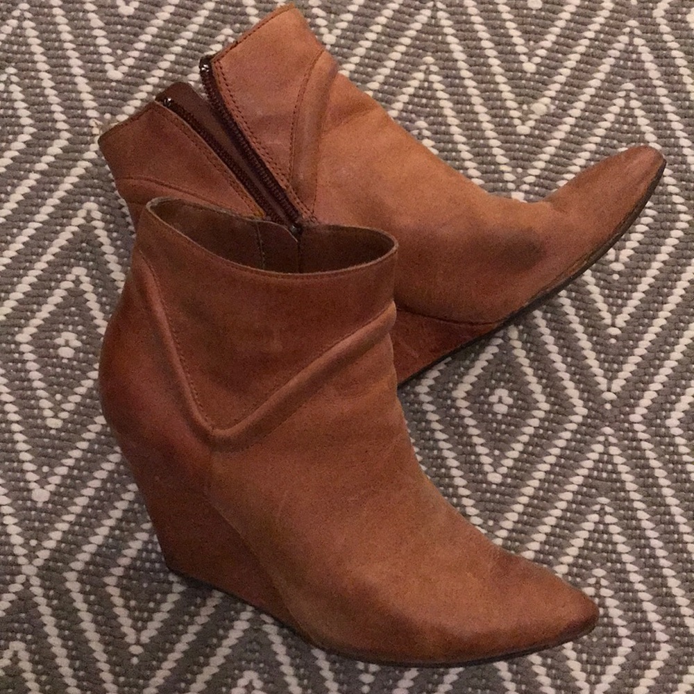 Seychelles Size 7 Tan Booties